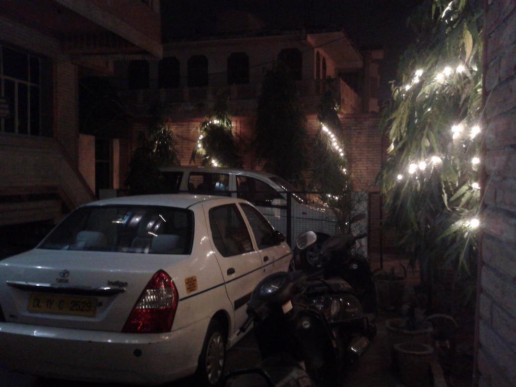 Hotel Safari Agra  Bagian luar foto