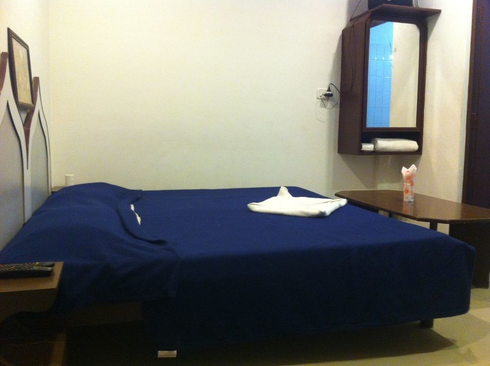 Hotel Safari Agra  Bagian luar foto