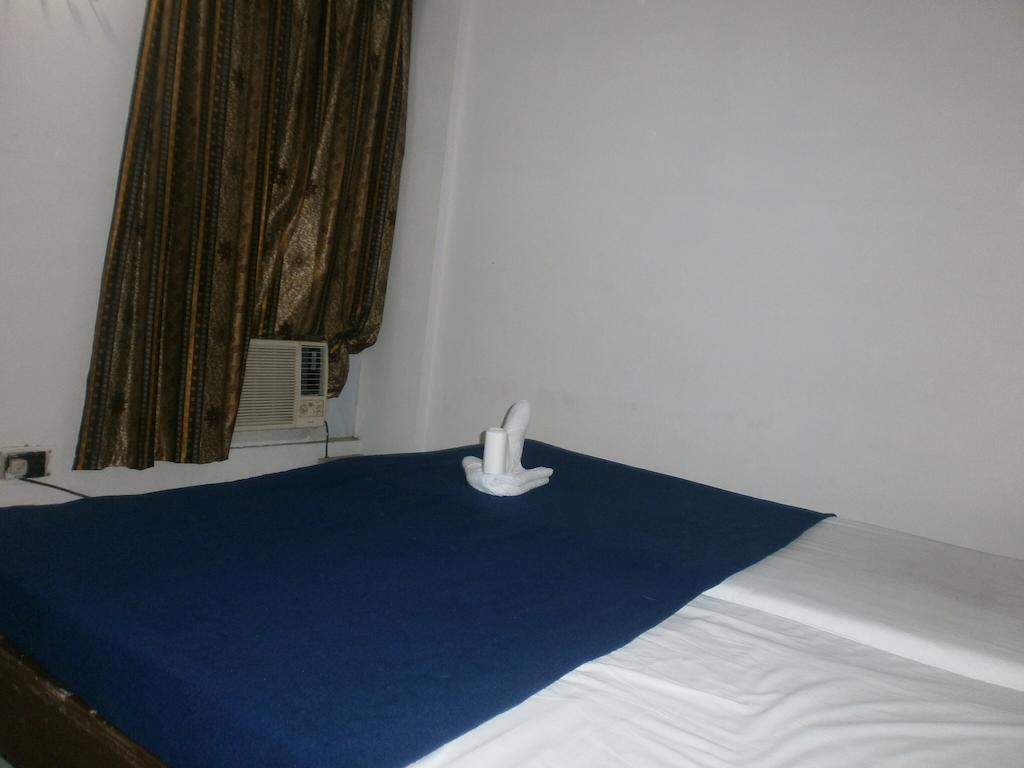 Hotel Safari Agra  Bagian luar foto